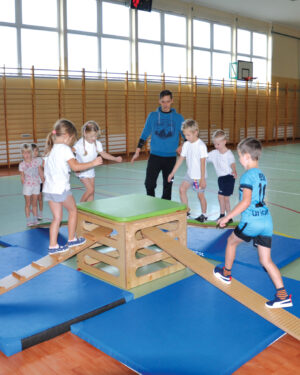 Chest with beams - set